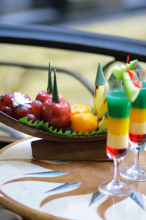 The Grand Palace Hotel Malang Zewnętrze zdjęcie
