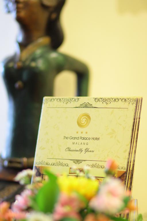 The Grand Palace Hotel Malang Zewnętrze zdjęcie