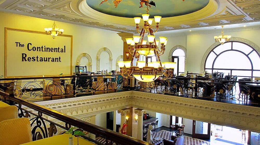 The Grand Palace Hotel Malang Zewnętrze zdjęcie